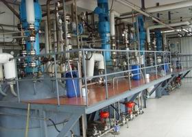 不飽和樹脂反應(yīng)釜、不飽和聚酯反應(yīng)釜 酚醛樹脂反應(yīng)釜 樹脂反應(yīng)釜 