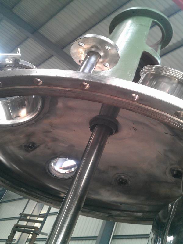 蒸汽加熱反應(yīng)釜、導(dǎo)熱油循環(huán)加熱反應(yīng)釜 