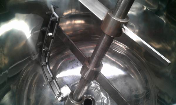 蒸汽加熱反應(yīng)釜、導(dǎo)熱油循環(huán)加熱反應(yīng)釜 